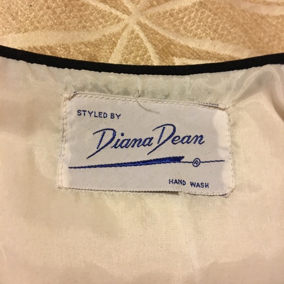 Vintage ivory top - Picture 2 of 3